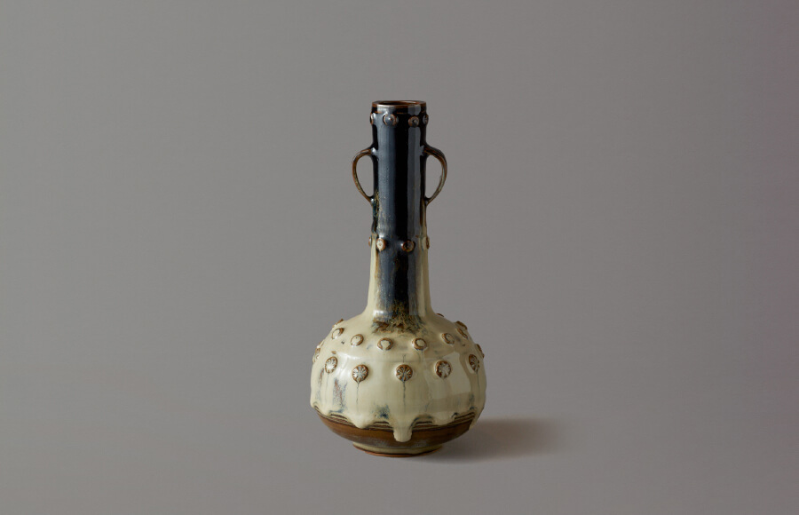 Takatori white-glazed flower vase with sasamimi (“bamboo grass ear”)  handles (white and copper glazes) 